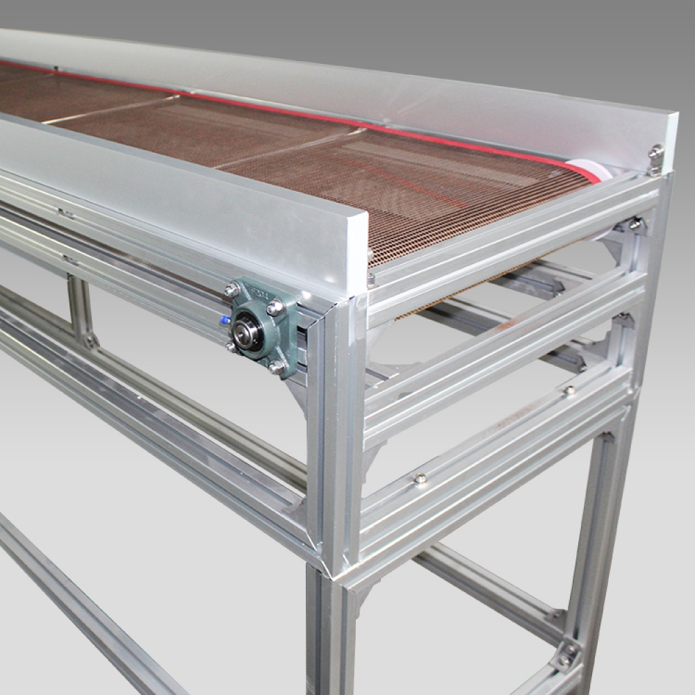 Cap&Hat cooling conveyer table