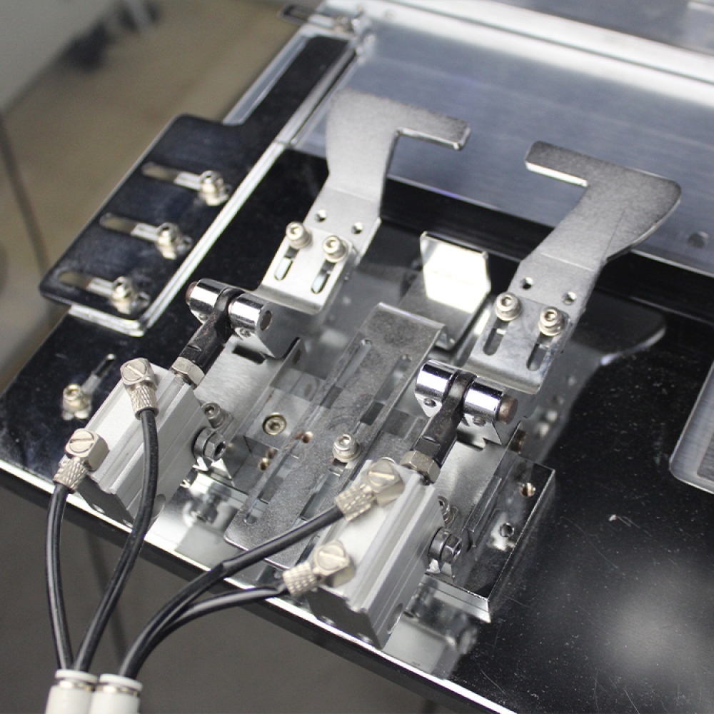 Full automatic cap visor sewing machine(flat)