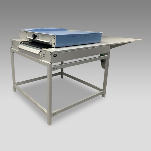 Cap panel fusing machine